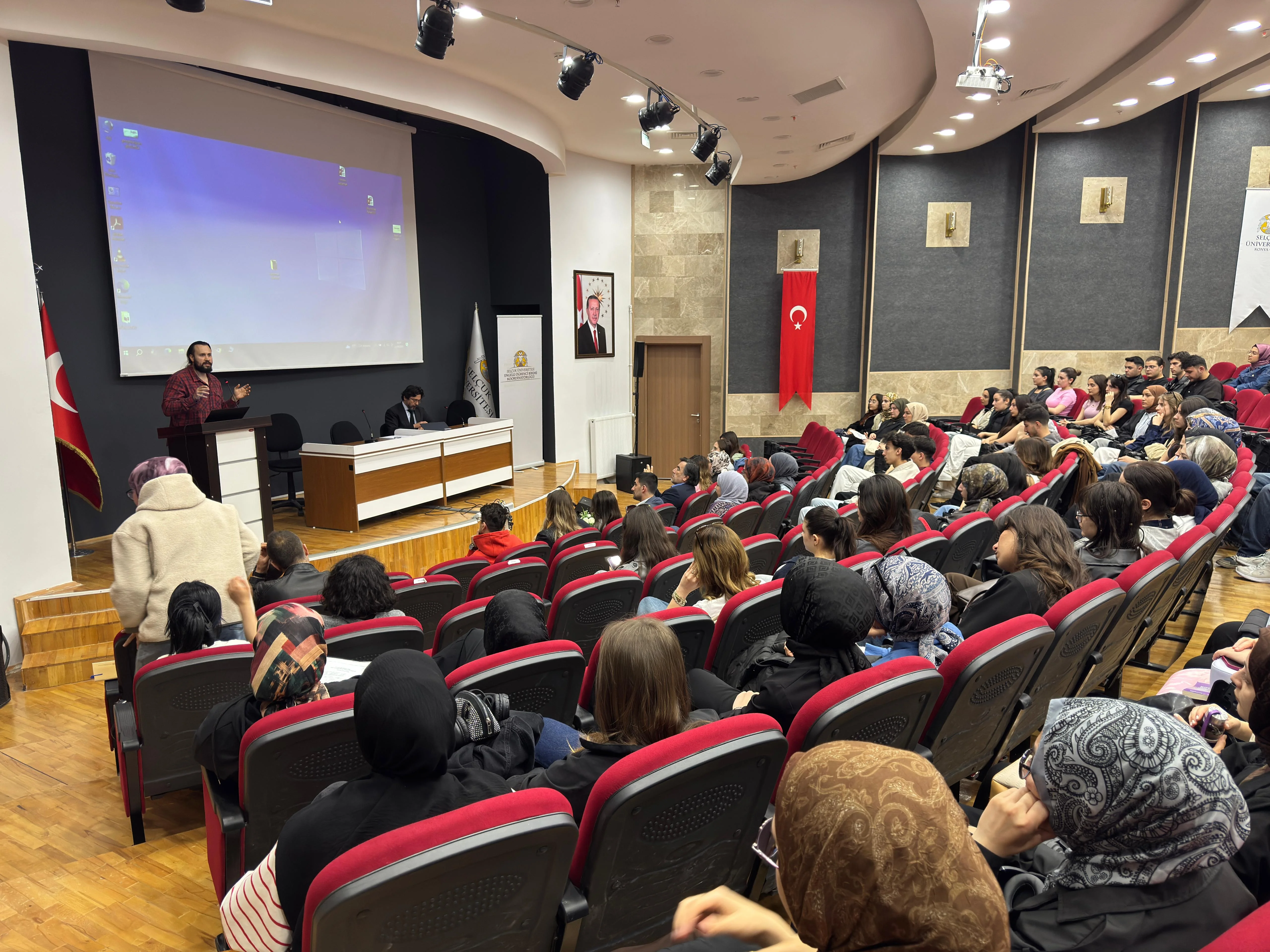 ''Türkiye Yüzyılında Otizm'' Konulu Panel Gerçekleştirildi